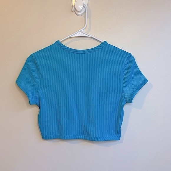 H&M Crewneck Ribbed Crop Top Aqua Blue Size Medium - Picture 2 of 7